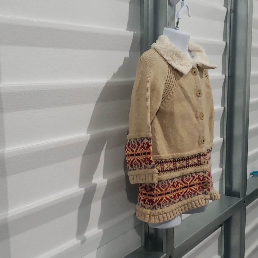 Savannah brand sweater size‎ 2T